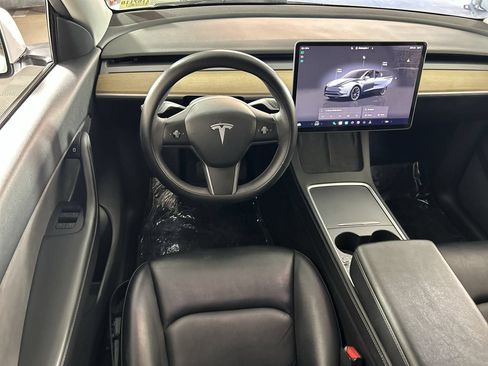 Used 2022 Tesla Model Y Long Range AWD/4WD image 21