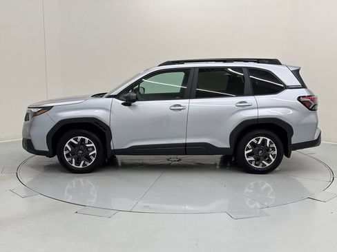 Used 2026 Subaru Forester Premium AWD/4WD image 3