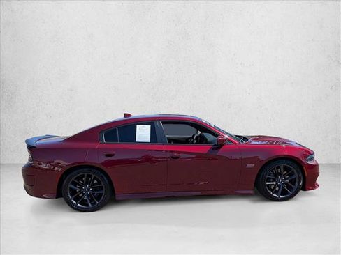 Used 2019 Dodge Charger Scat Pack RWD image 4