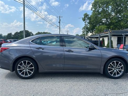 Used 2017 Acura TLX w/ Technology Package FWD image 6