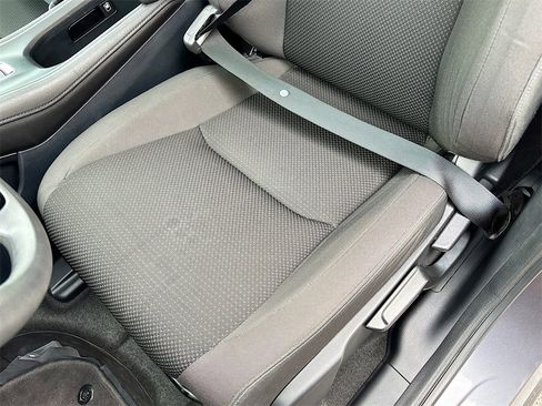 Used 2022 Honda HR-V EX image 19