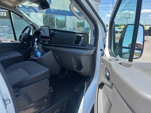 Used 2025 Ford Transit 350 XLT RWD image 10