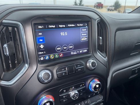 Used 2021 GMC Sierra 1500 AT4 w/ AT4 Preferred Package image 18