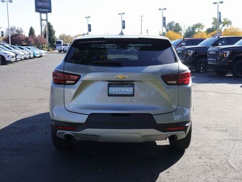 Used 2025 Chevrolet Blazer LT image 5