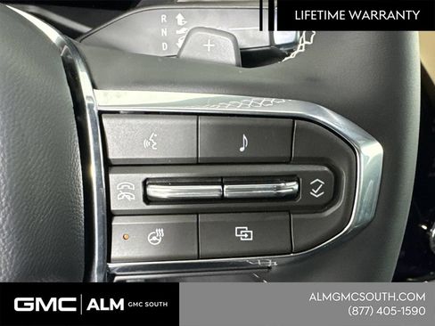 New 2026 GMC Acadia Denali w/ Super Cruise Package FWD image 30