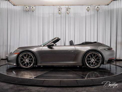 Used 2020 Porsche 911 Carrera 4S AWD/4WD image 9