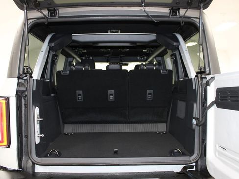 New 2026 Ford Bronco Outer Banks image 16