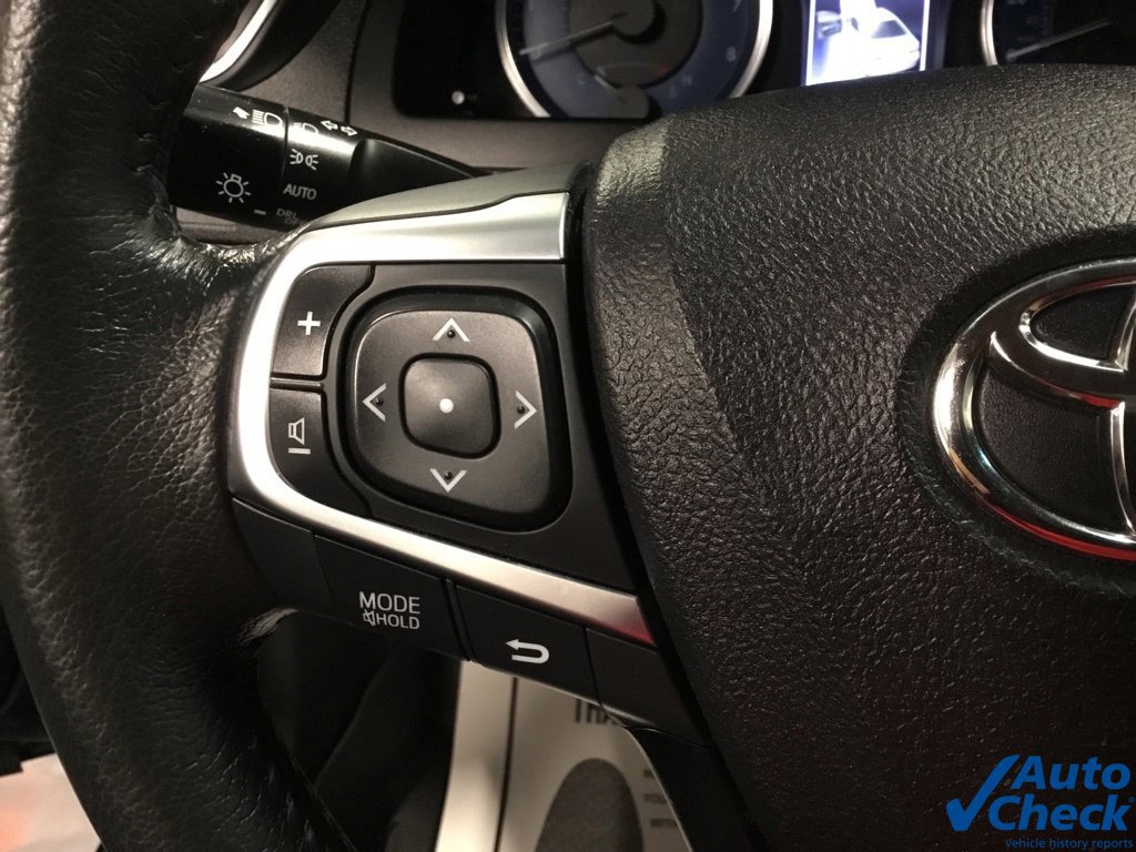 Used 2017 Toyota Camry XLE w/ Moonroof Package FWD image 48
