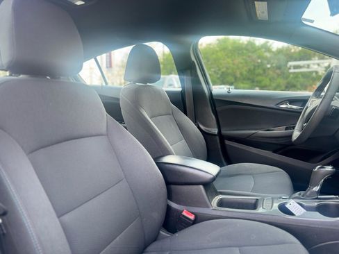 Used 2019 Chevrolet Cruze LT w/ Convenience Package image 42