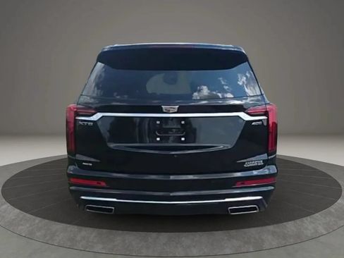 Used 2023 Cadillac XT6 Premium Luxury w/ Technology Package AWD/4WD image 5