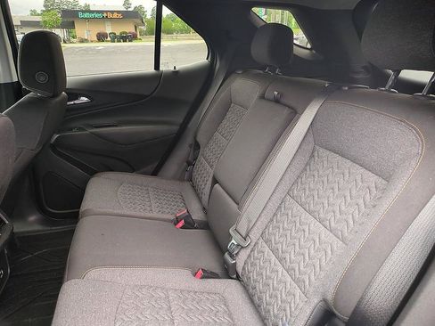 Used 2024 Chevrolet Equinox LT FWD image 26