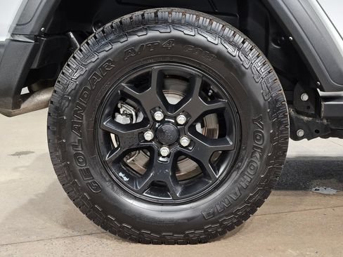 Used 2022 Jeep Wrangler Unlimited Sport AWD/4WD image 17