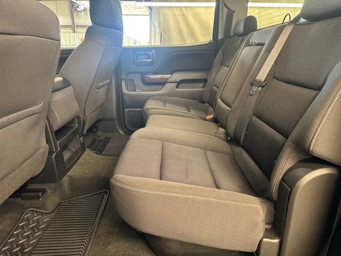 Used 2018 GMC Sierra 2500 SLE w/ SLE Preferred Package AWD/4WD image 27