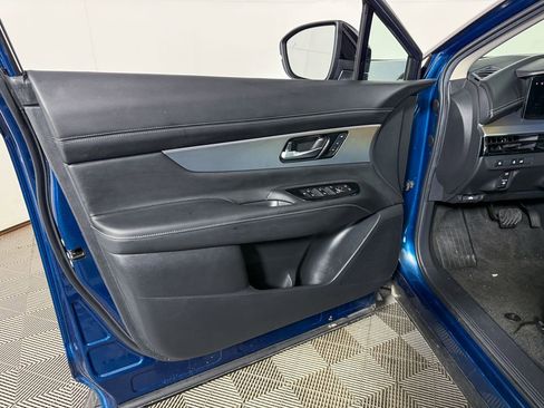 Certified 2025 Nissan Murano SL image 42