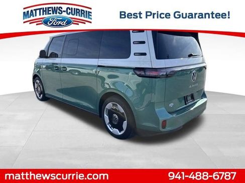 Used 2025 Volkswagen ID. Buzz Pro S Plus RWD image 6