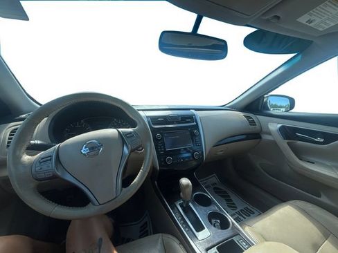 Used 2014 Nissan Altima 2.5 SL w/ Technology Package FWD image 13