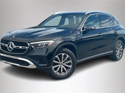 New 2025 Mercedes-Benz GLC 300 4MATIC image 2