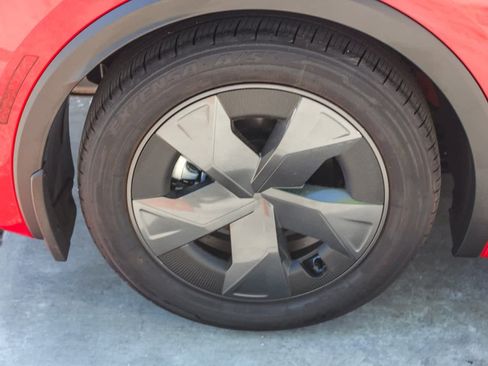 Used 2024 Toyota Prius Prime SE image 8