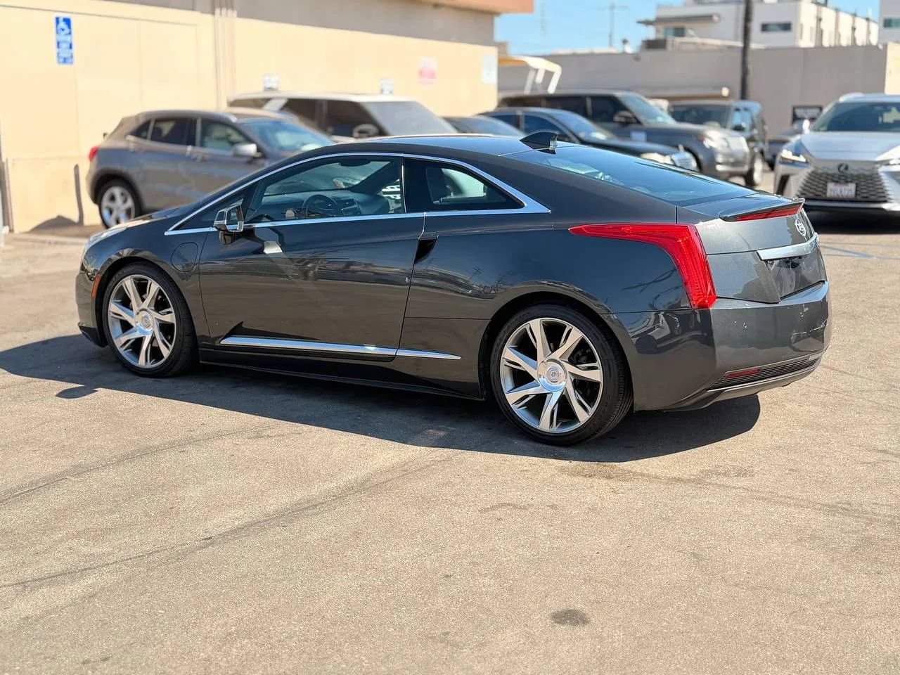 Used 2014 Cadillac ELR w/ Luxury Package FWD image 10