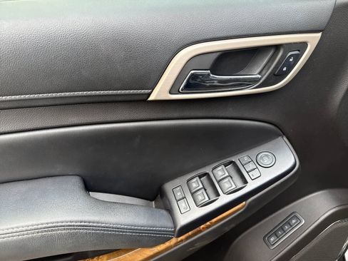 Used 2015 GMC Yukon XL Denali AWD/4WD image 12
