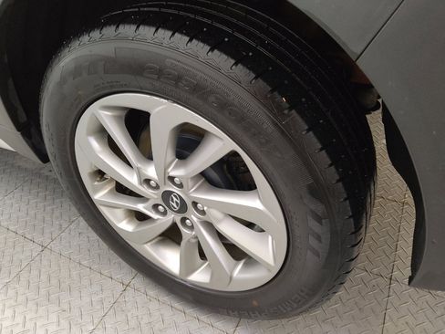 Used 2017 Hyundai Tucson SE image 31