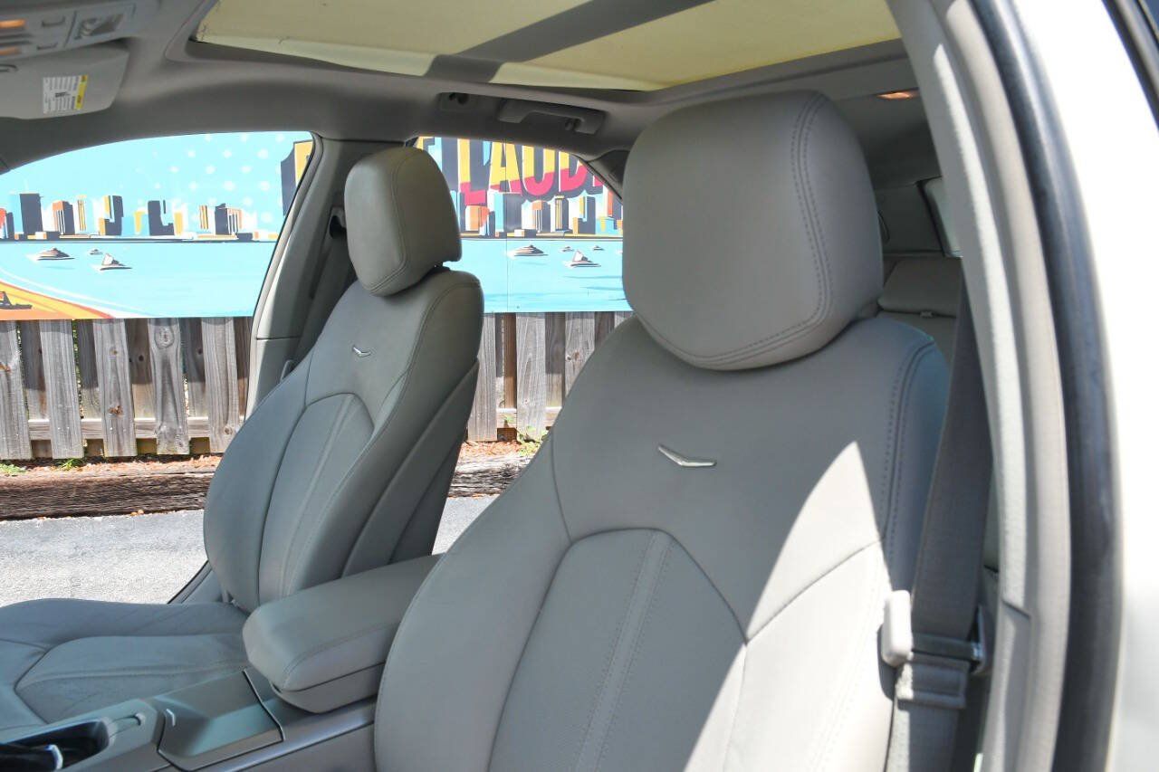 Used 2012 Cadillac CTS Luxury RWD image 24