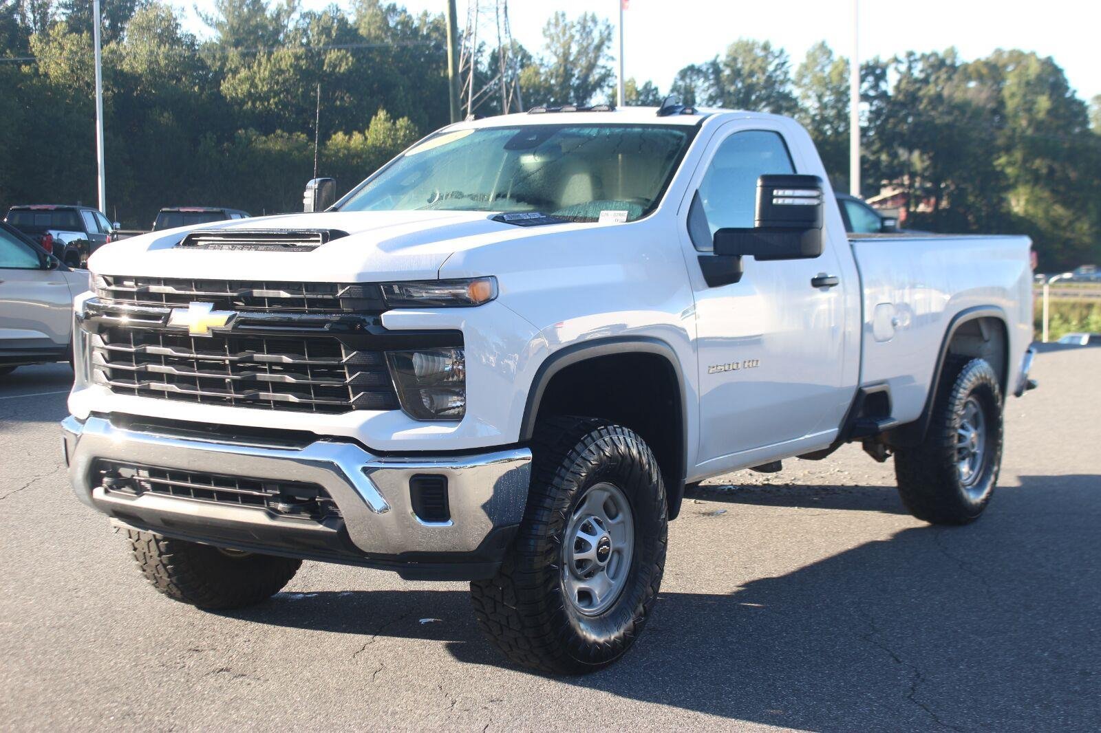Used 2025 Chevrolet Silverado 2500 W/T w/ WT Convenience Package RWD image 3