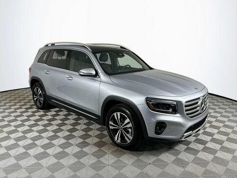 Used 2026 Mercedes-Benz GLB 250 image 1