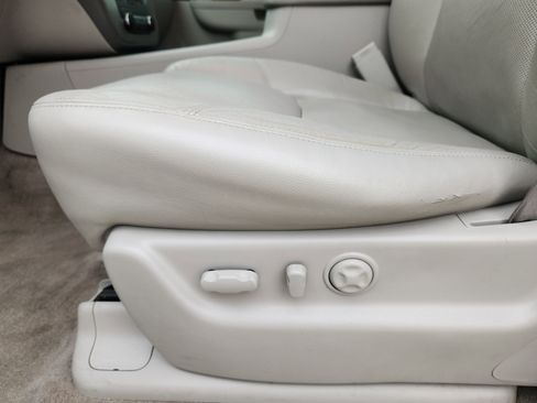 Used 2014 GMC Yukon SLT w/ Texas Edition image 23