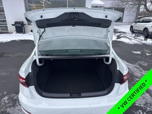 Certified 2020 Volkswagen Jetta R-Line image 10