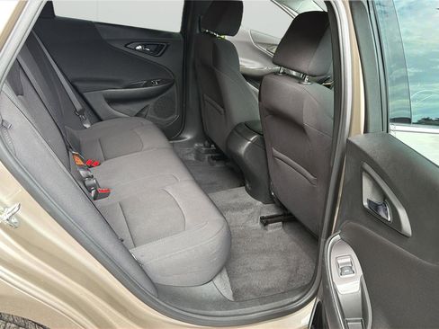 Used 2022 Chevrolet Malibu LS FWD image 13