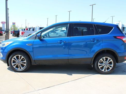 Used 2017 Ford Escape SE image 15