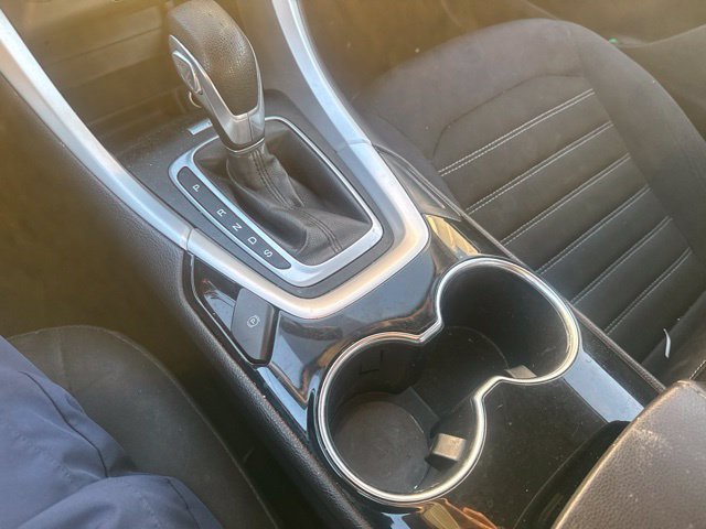 Used 2014 Ford Fusion SE FWD image 19
