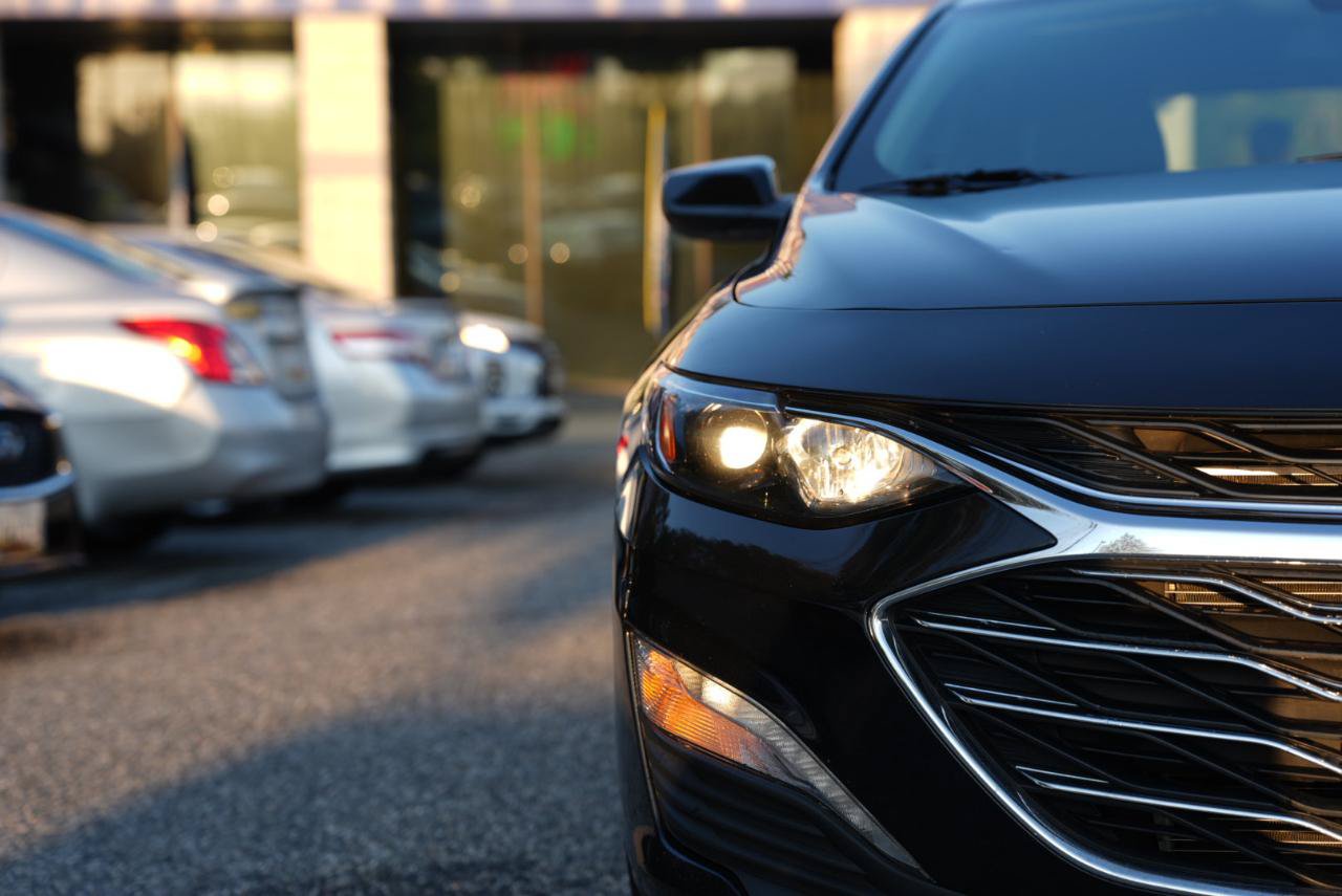 Used 2020 Chevrolet Malibu LT FWD image 4