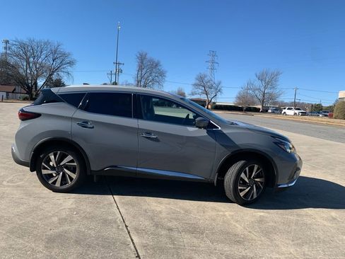 Used 2023 Nissan Murano SL w/ Cargo Package image 10