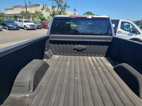 Used 2022 Chevrolet Silverado 1500 RST w/ Bed Protection Package AWD/4WD image 9