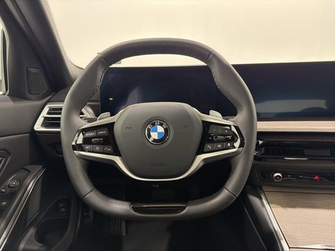 Used 2025 BMW 330i xDrive Sedan w/ Convenience Package image 30