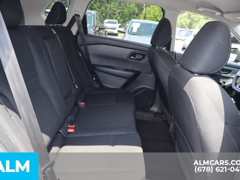 Used 2024 Nissan Rogue S FWD image 21