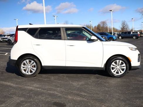 Certified 2020 Kia Soul LX image 4