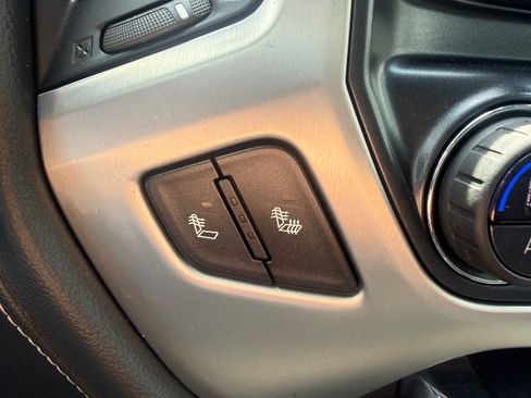 Used 2018 GMC Sierra 1500 SLT AWD/4WD image 18