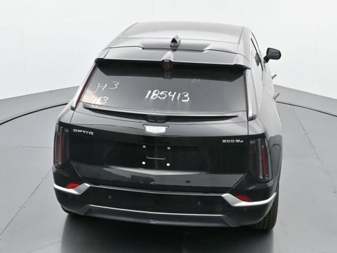 New 2025 Cadillac Optiq Luxury 2 w/ LPO, Floor Liner Package image 26