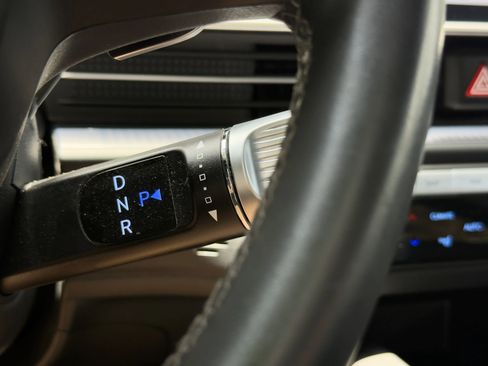 Used 2024 Hyundai Ioniq 6 SE RWD image 40