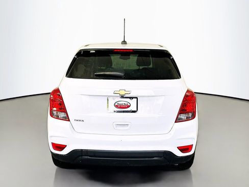 Used 2020 Chevrolet Trax LS w/ Tint and Cruise Package image 6