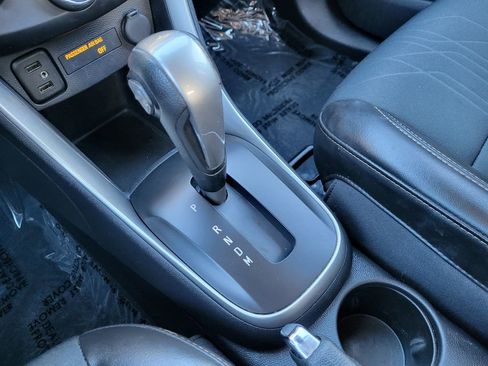 Used 2020 Chevrolet Trax LT w/ LT Convenience Package image 10