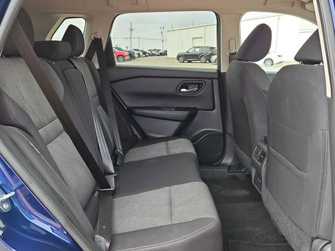 Used 2025 Nissan Rogue SV FWD image 17