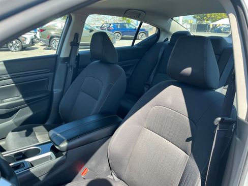 Used 2024 Nissan Altima 2.5 SV image 27