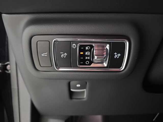 New 2026 Lincoln Nautilus Premier w/ Equipment Group 102A AWD/4WD image 22