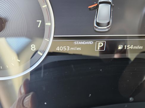 Certified 2025 INFINITI QX50 Luxe image 29