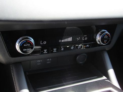 New 2026 Mitsubishi Outlander ES FWD image 26