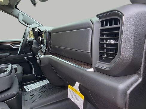 New 2026 Chevrolet Silverado 1500 LT w/ LPO, Dark Essentials Package image 15